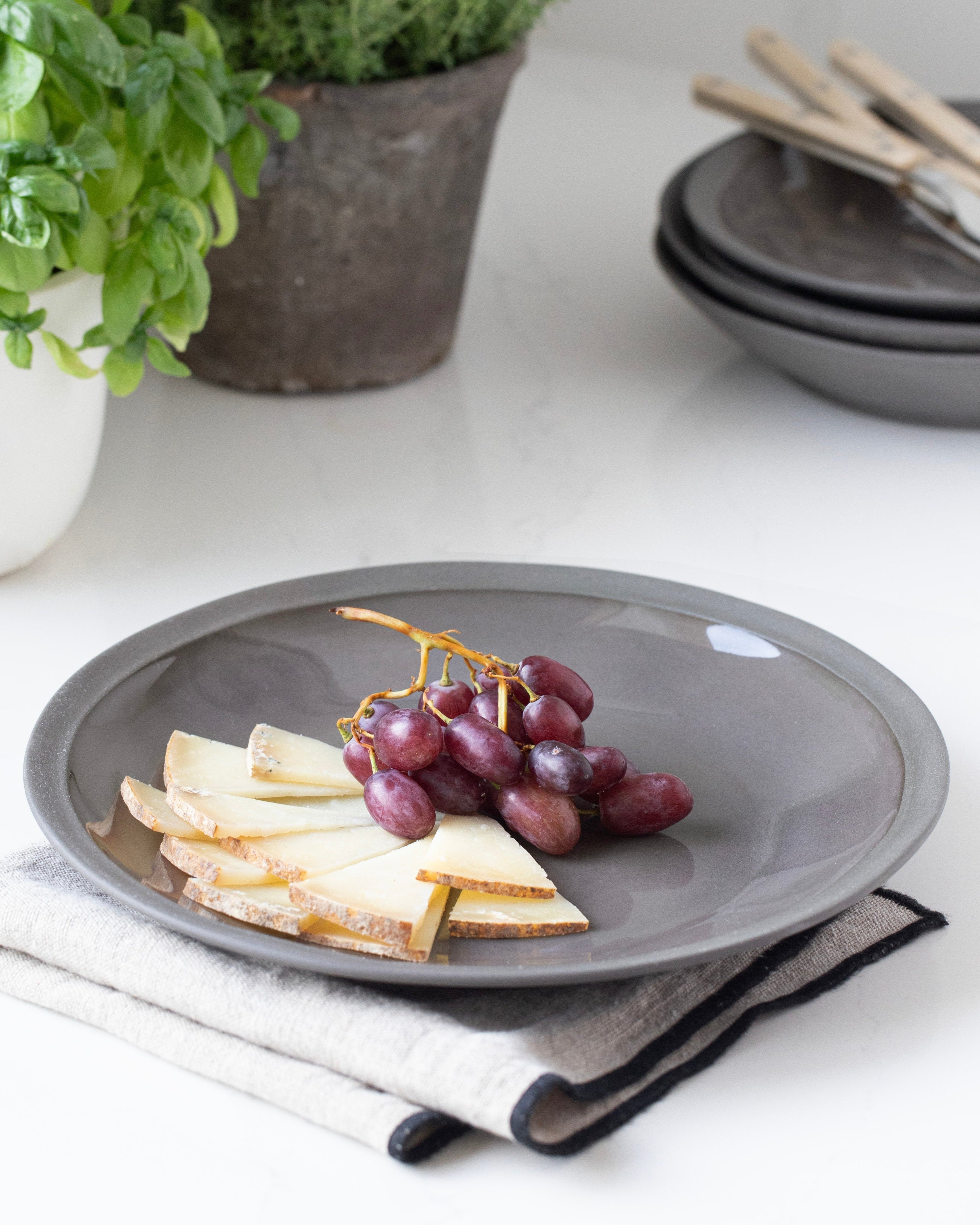 Terra dinner plate